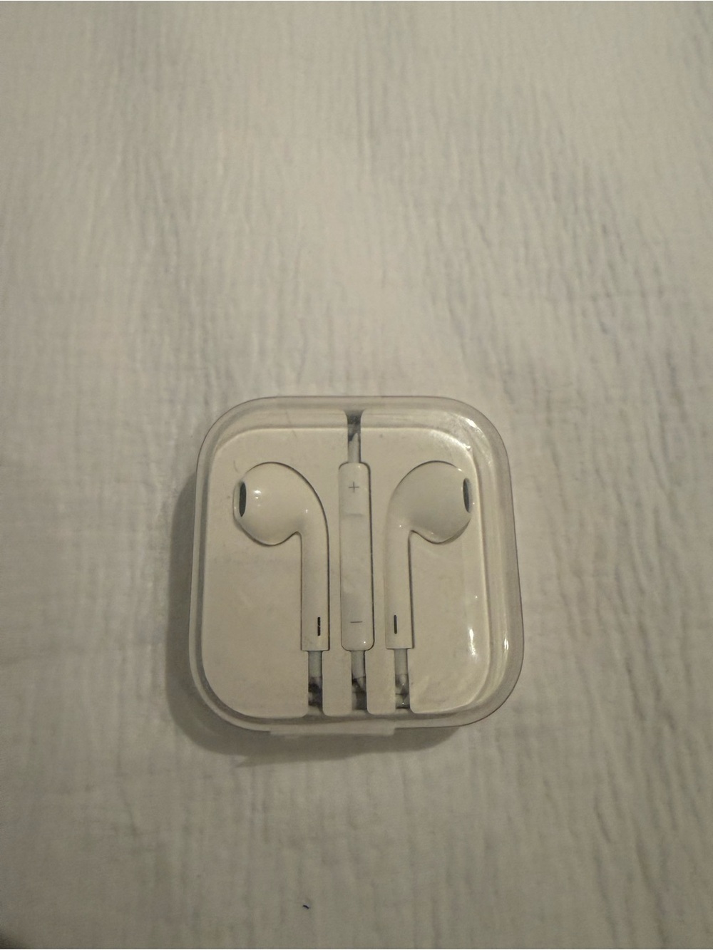 Apple White Wired EarPods never opened